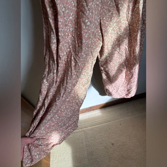 Floral Jumpsuit size large NWT - Picture 4 of 6